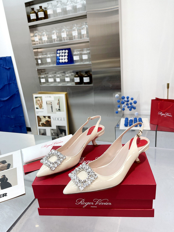 Roger Vivier Women shoes 1:1 quality-025