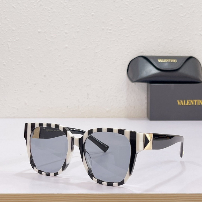 V Sunglasses AAAA-341