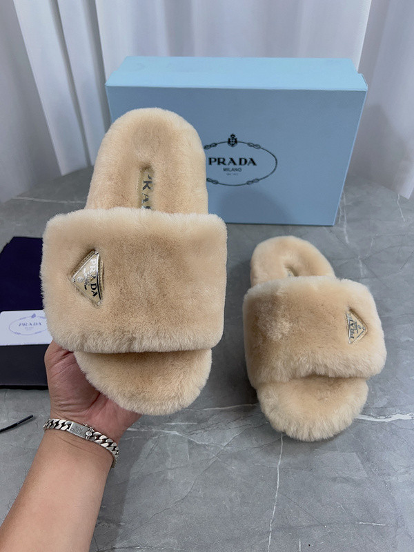 Prada women slippers 1:1 quality-049