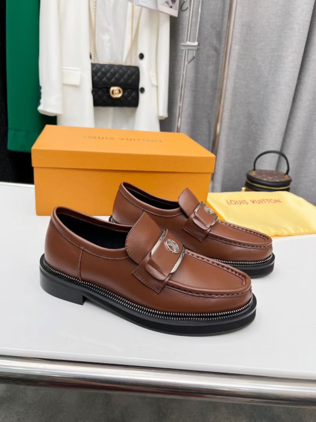 LV Women Shoes 1：1 Quality-812