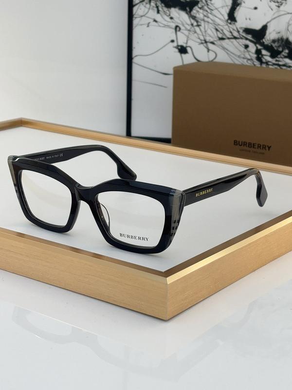 Burberry Sunglasses AAAA-2303