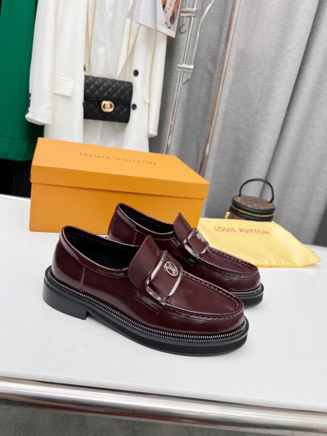 LV Women Shoes 1:1 Quality-809