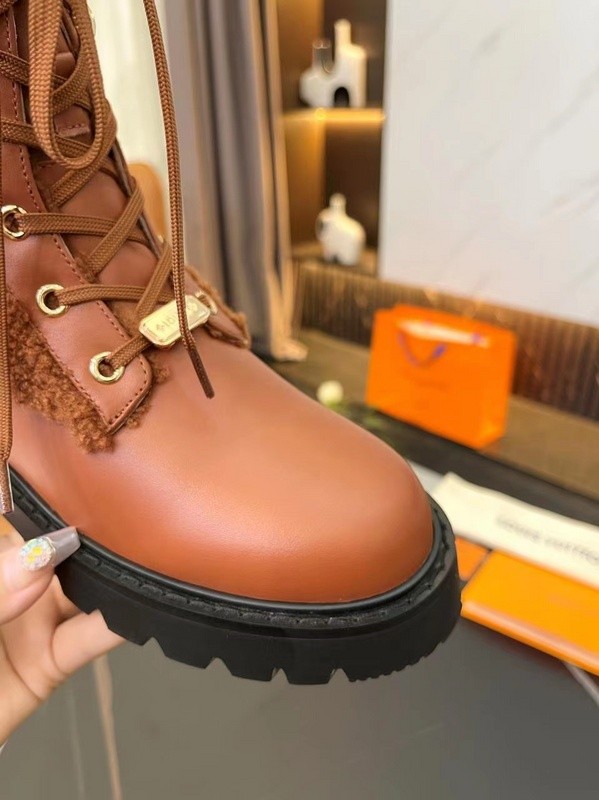 LV Women Shoes 1：1 Quality-849