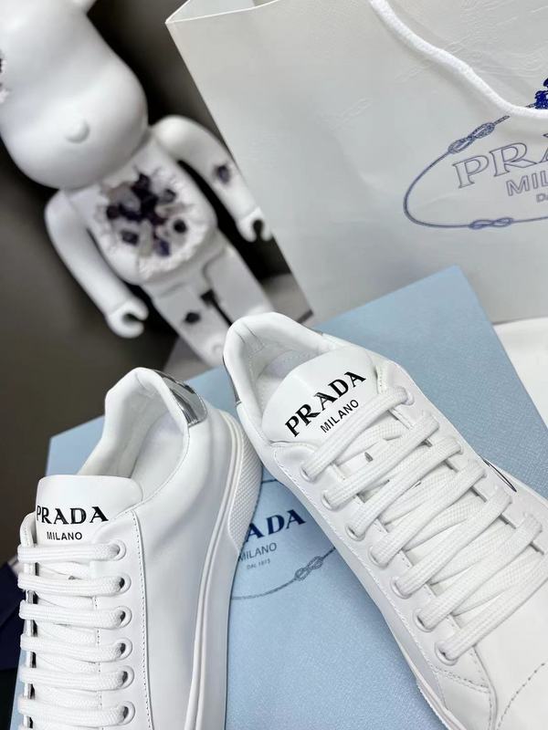 Prada women shoes 1：1 quality-366