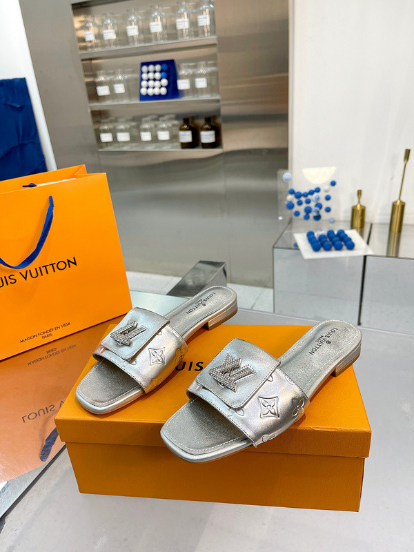 LV women Sandals 1：1 Quality-531