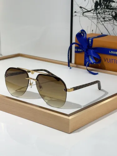 LV Sunglasses AAAA-4042