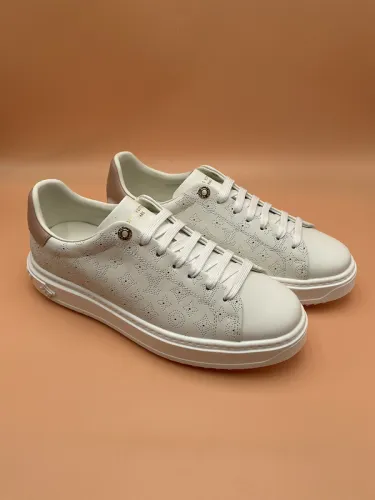 LV Women Shoes 1：1 Quality-1029