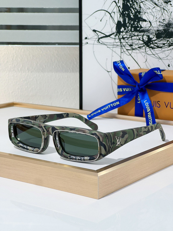 LV Sunglasses AAAA-4274