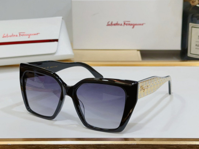 Ferragamo Sunglasses AAAA-484
