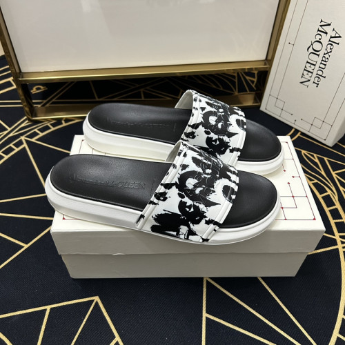 Alexander McQueen women slippers AAA-015