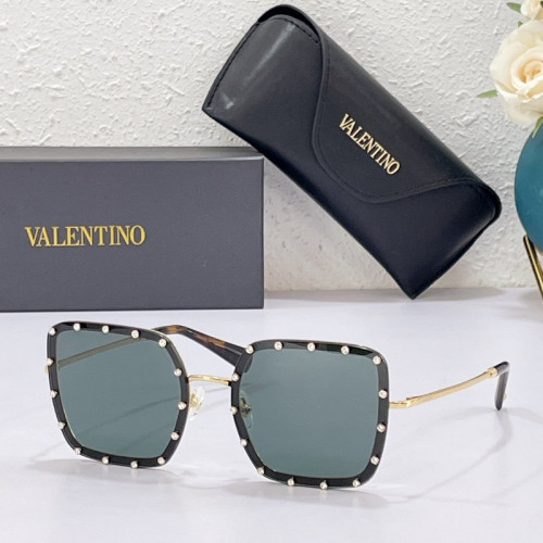 V Sunglasses AAAA-347
