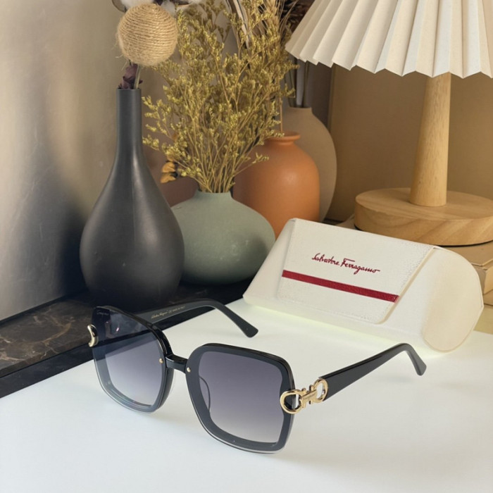 Ferragamo Sunglasses AAAA-565