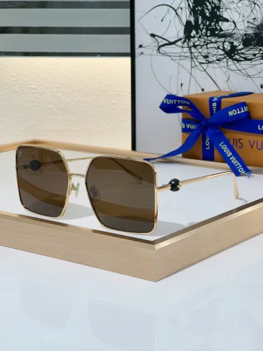 LV Sunglasses AAAA-4070
