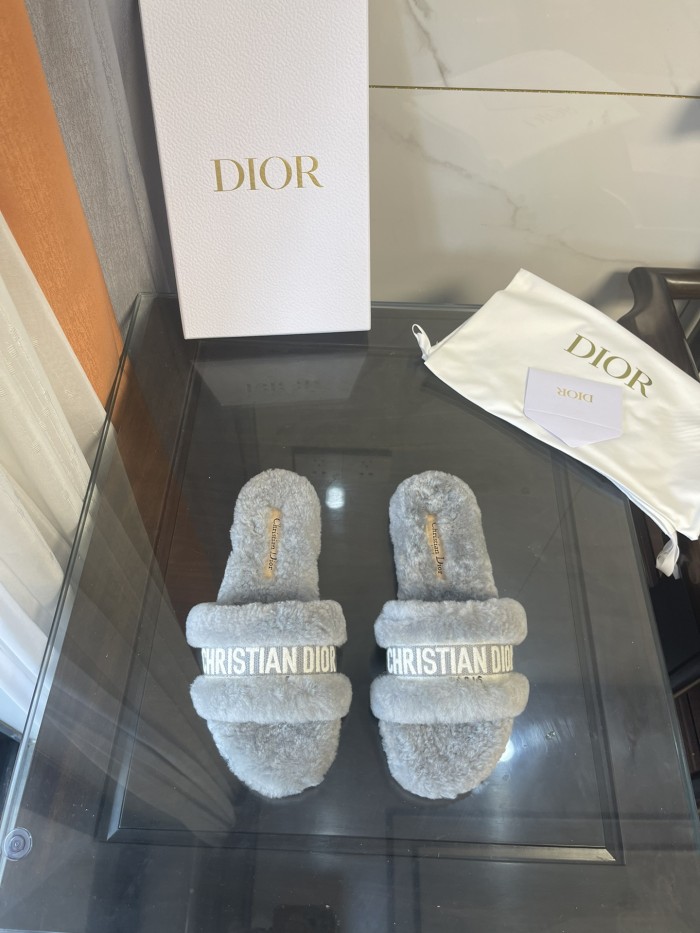 Dior women slippers 1：1 quality-185
