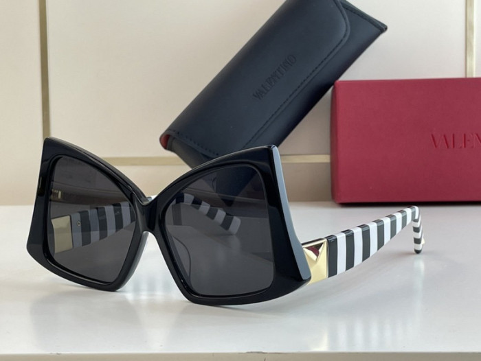 V Sunglasses AAAA-402