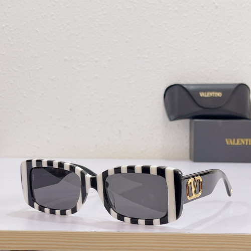 V Sunglasses AAAA-423