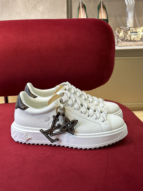 LV Women Shoes 1:1 Quality-912