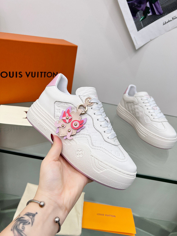 LV Women Shoes 1:1 Quality-1023