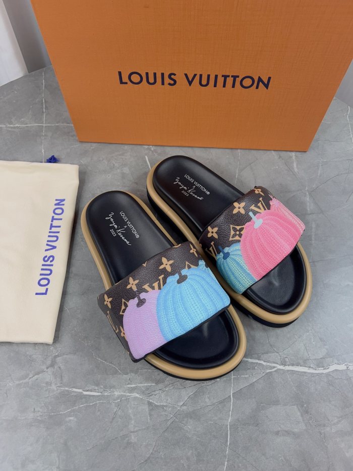 LV Sandals 1：1 Quality-540