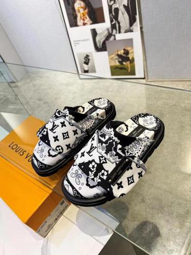 LV Sandals 1：1 Quality-536