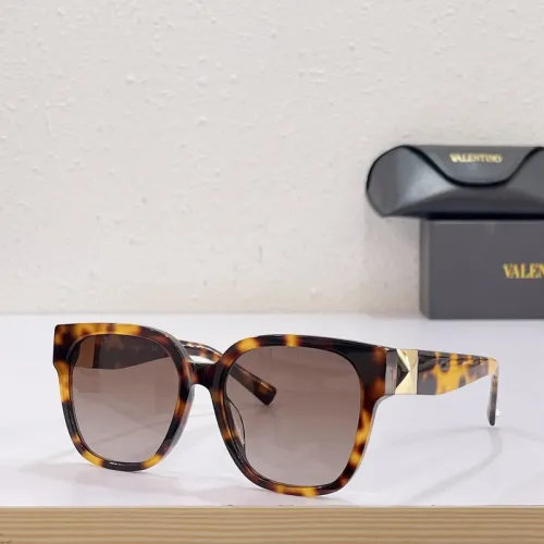 V Sunglasses AAAA-342