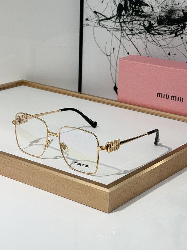 Miu Miu Sunglasses AAAA-848