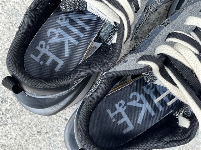 Authentic Sacai x Nike VaporWaffle Grey