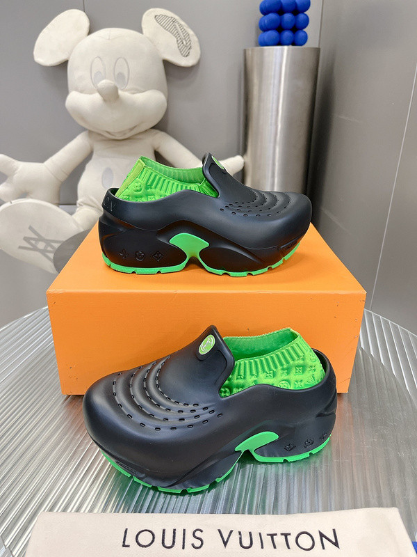 LV Women Shoes 1:1 Quality-924