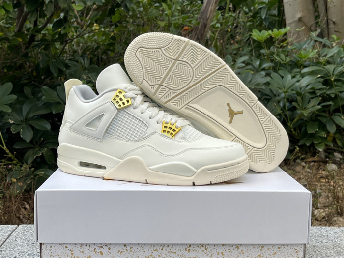 Air Jordan 4 Retro 'Metallic Gold'
