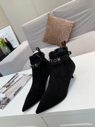 LV Women Shoes 1：1-Quality-674