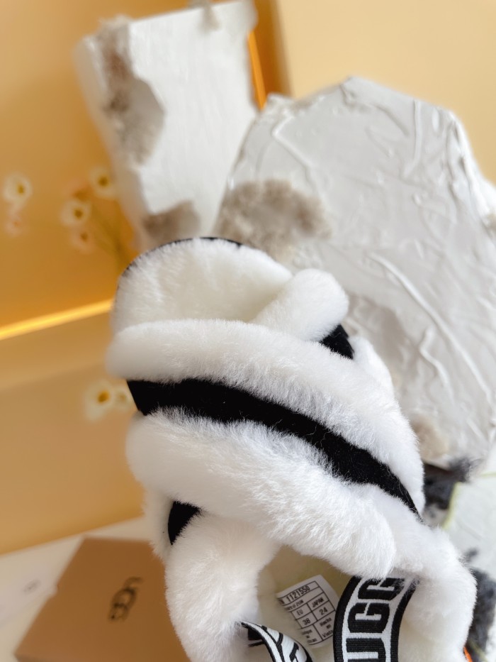 U women Sandals 1：1 Quality-007