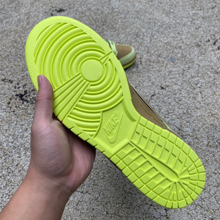 Authentic Concepts x NK SB Dunk Low Green Lobster