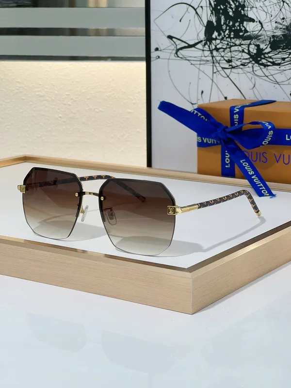 LV Sunglasses AAAA-4107