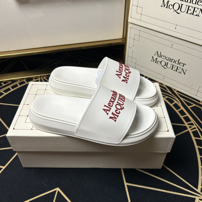 Alexander McQueen women slippers AAA-041