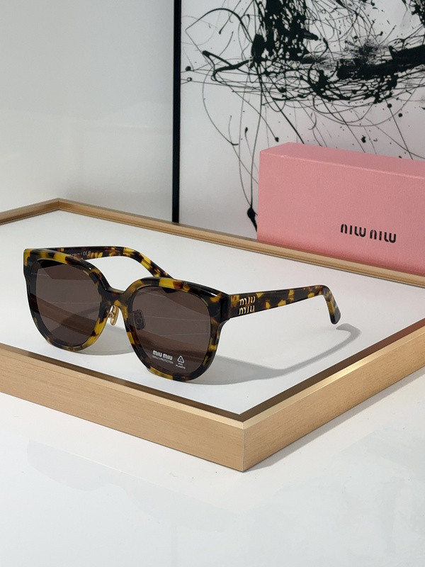 Miu Miu Sunglasses AAAA-819