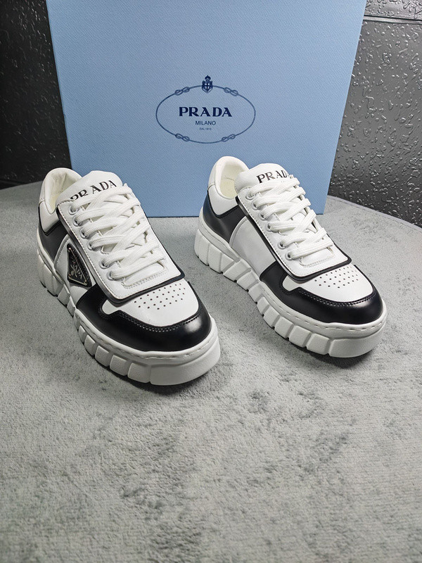 Prada women shoes 1：1 quality-372