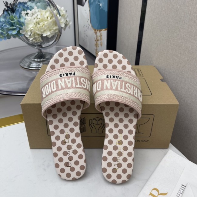 Dior women slippers 1:1 quality-151