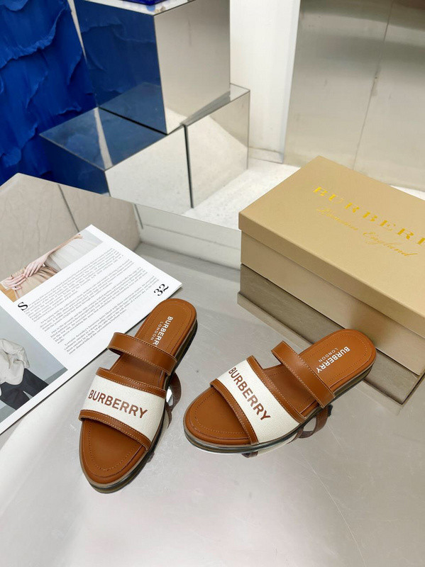 Burberry women slippers AAA-030