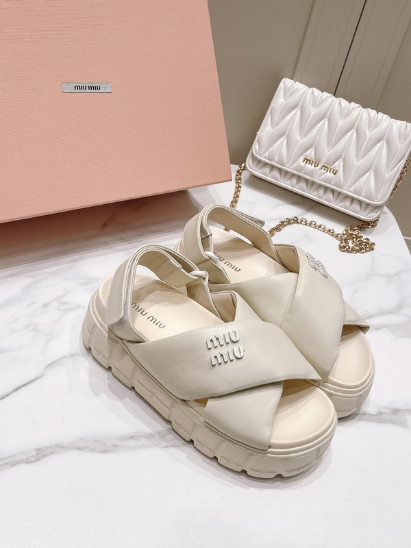 Miu Miu women slippers 1:1 quality-018