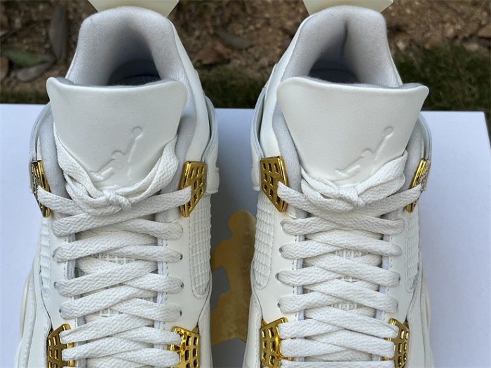 Air Jordan 4 Retro 'Metallic Gold'