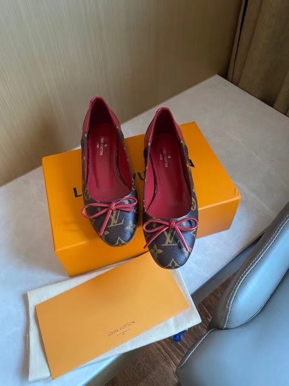 LV Women Shoes 1:1 Quality-801