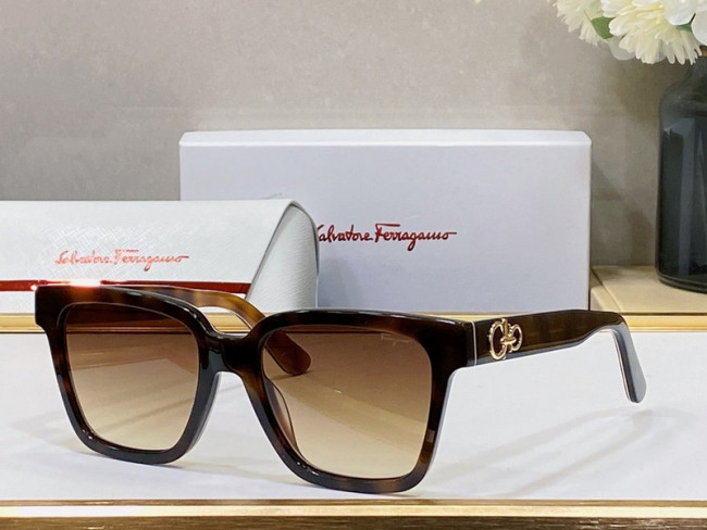 Ferragamo Sunglasses AAAA-549