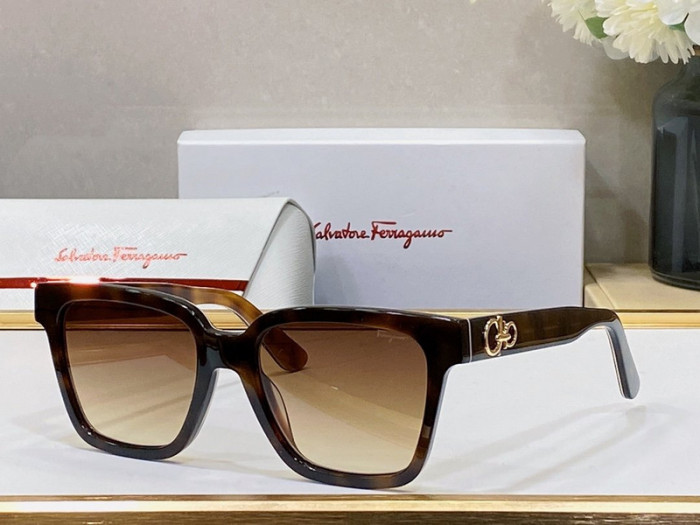 Ferragamo Sunglasses AAAA-549