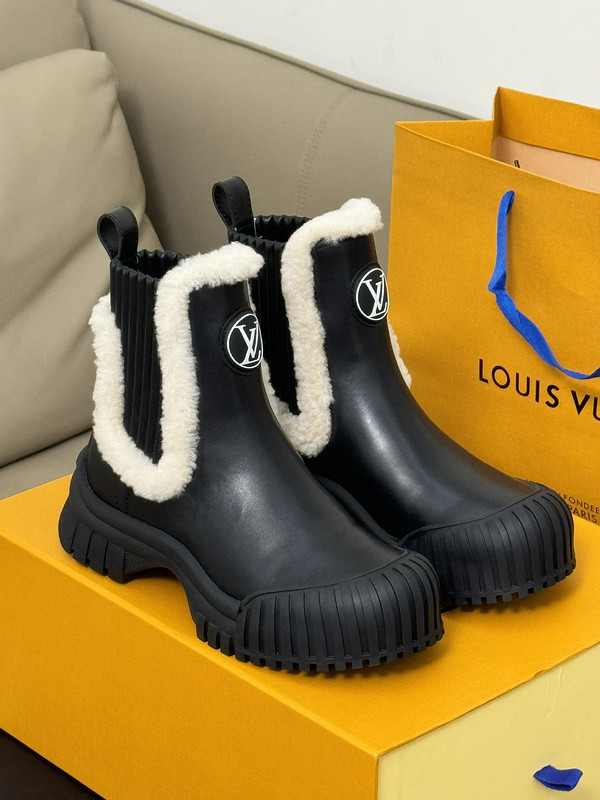 LV Women Shoes 1:1 Quality-990