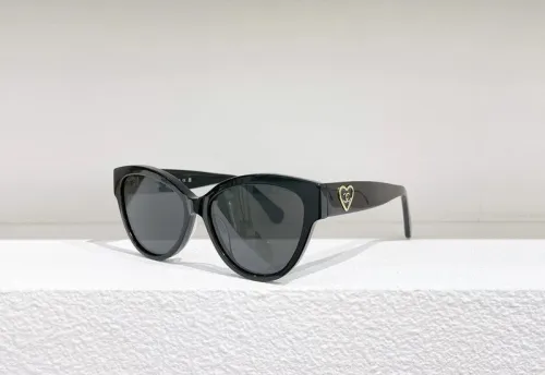 CHNL Sunglasses AAAA-1703