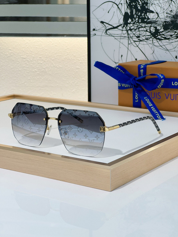 LV Sunglasses AAAA-4104