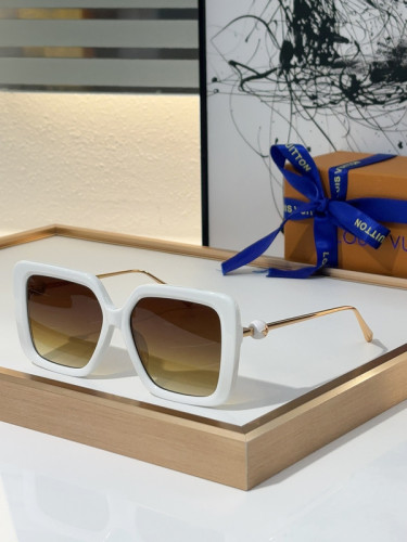 LV Sunglasses AAAA-4189