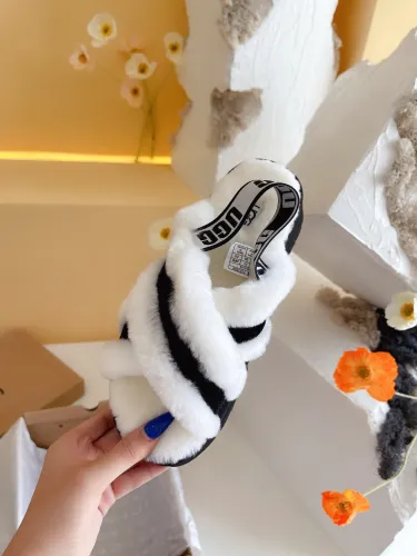 U women Sandals 1：1 Quality-007