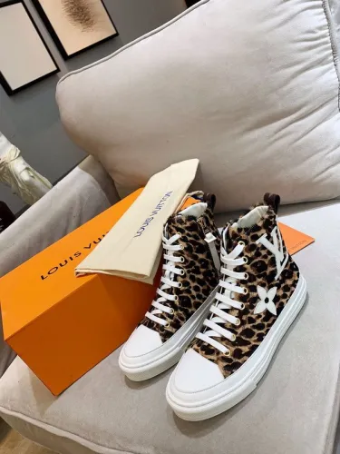 LV Women Shoes 1：1 Quality-433