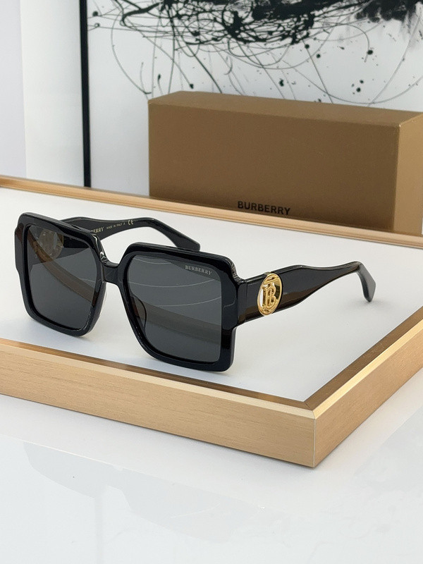 Burberry Sunglasses AAAA-2244